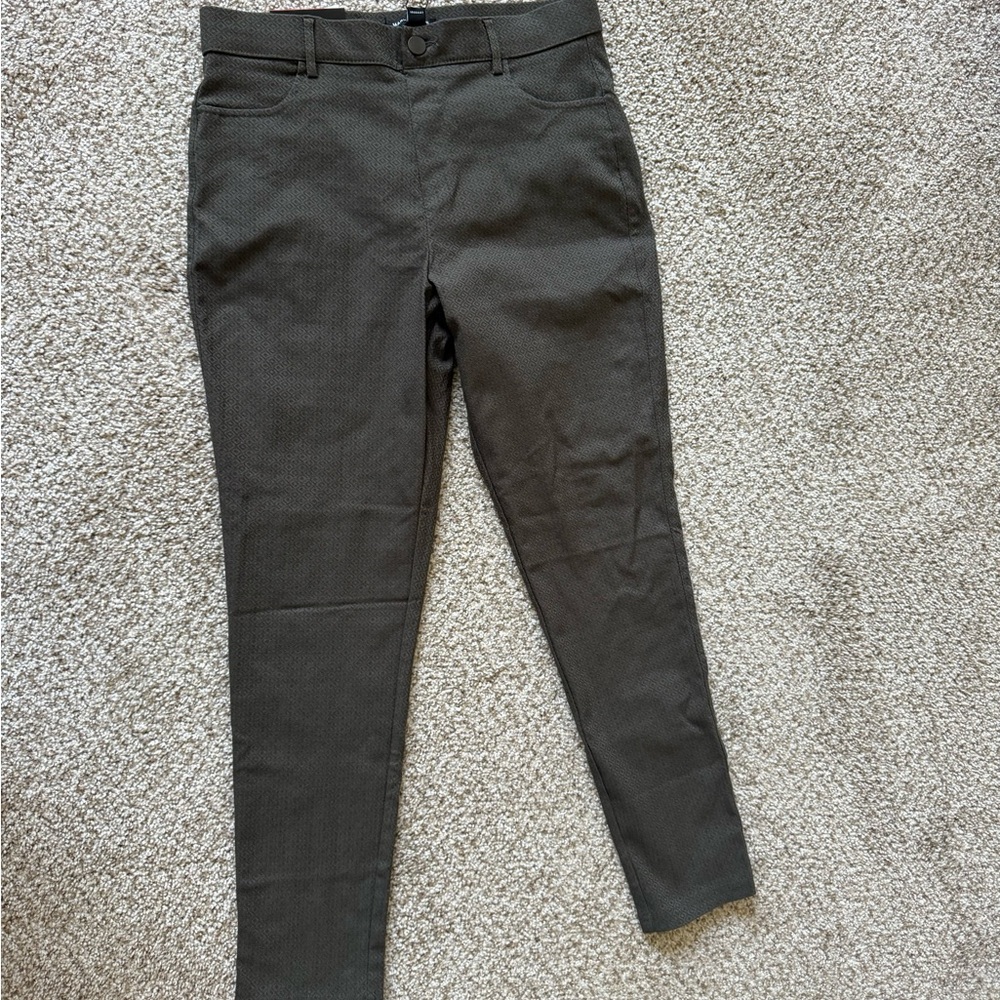 ⭐️ Firm Price ⭐️ Mario Serrani Green patterned Pants - Picture 4 of 7